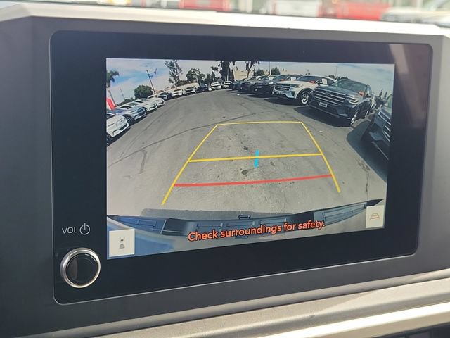 Used 2025 Toyota Tacoma SR RWD image 9