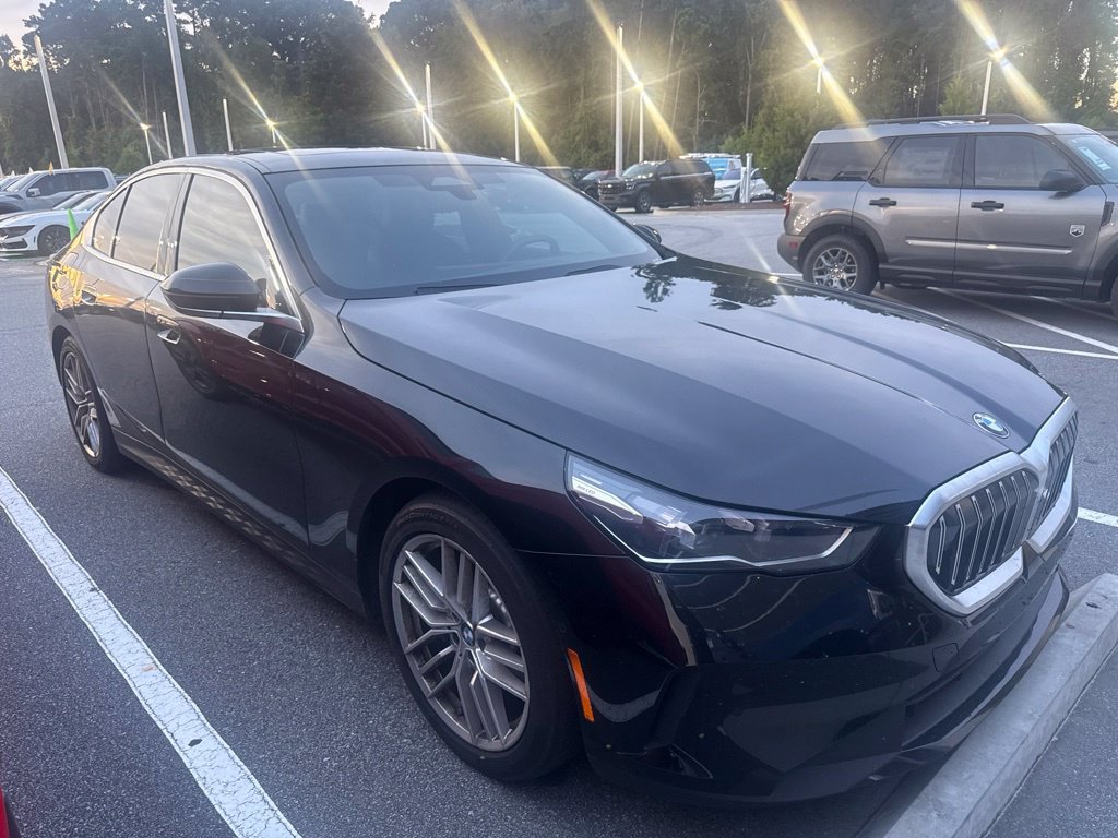 Used 2024 BMW 530i xDrive w/ Convenience Package AWD/4WD image 1
