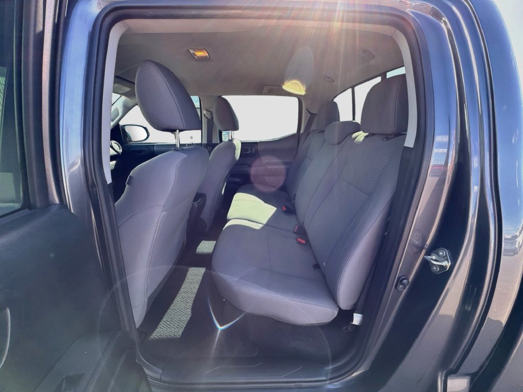 Used 2017 Toyota Tacoma SR RWD image 22