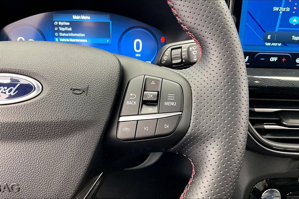 Certified 2025 Ford Escape ST-Line Elite AWD/4WD image 19