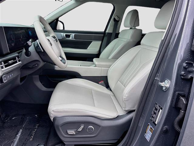 Used 2025 Hyundai Santa Fe SEL FWD image 21