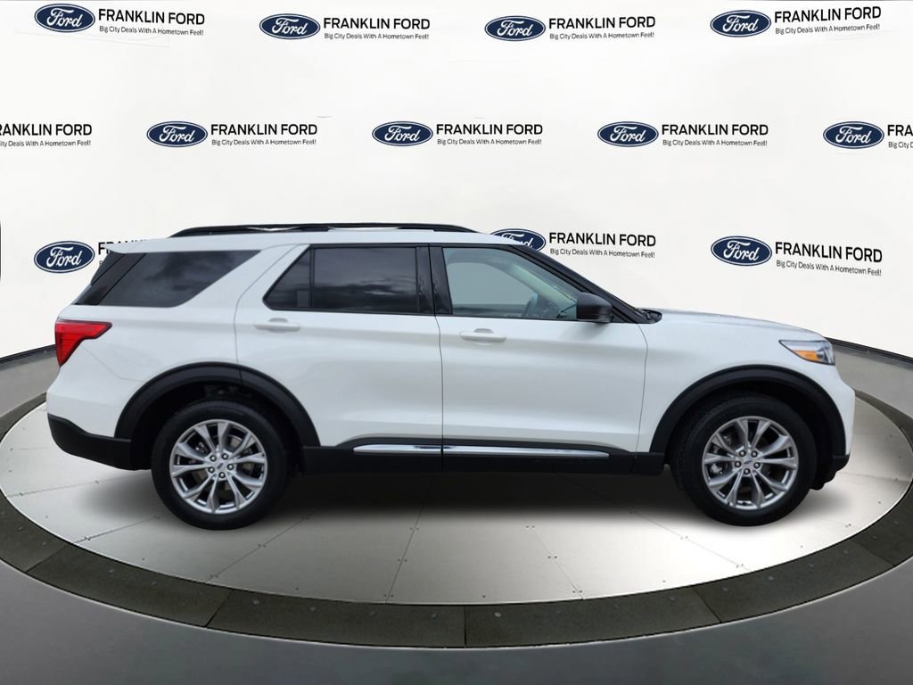 Certified 2022 Ford Explorer XLT w/ Equipment Group 202A image 6