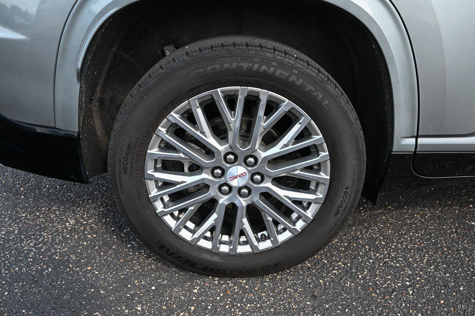 Used 2024 GMC Acadia Denali AWD/4WD image 27