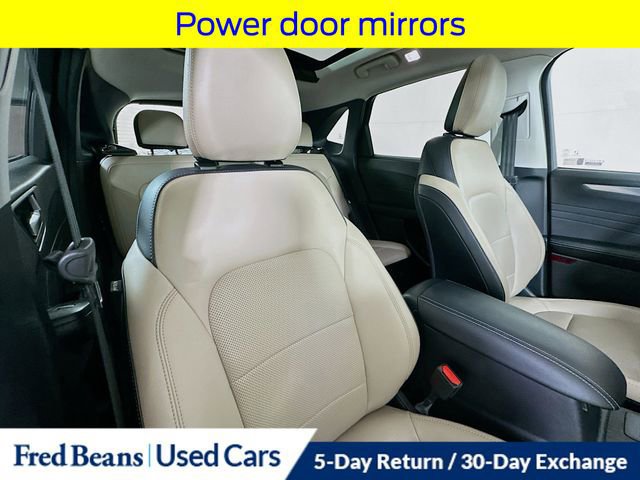 Certified 2022 Ford Escape Titanium w/ Class II Trailer Tow Package AWD/4WD image 35