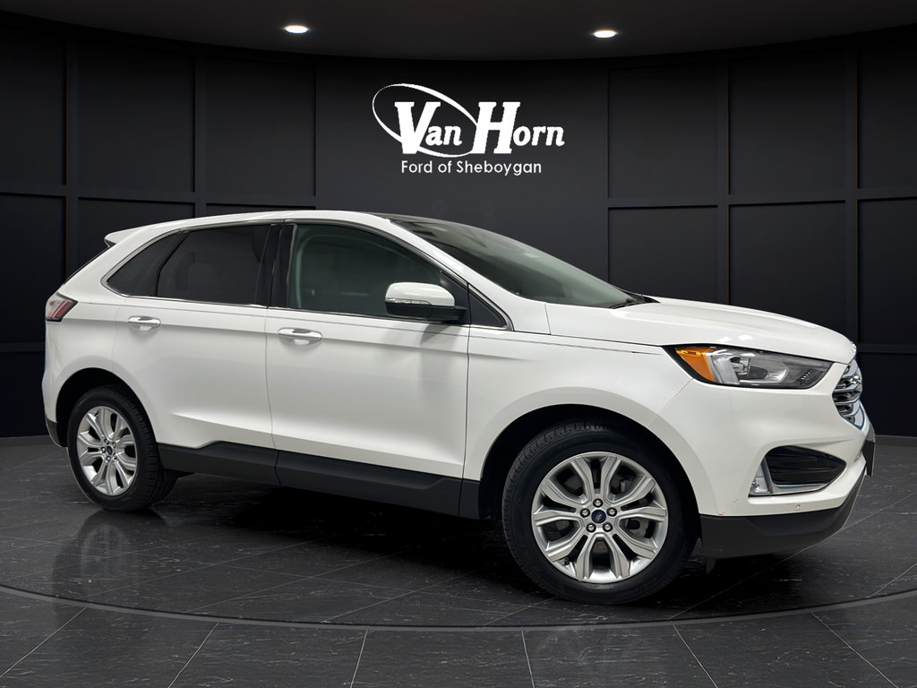 Certified 2022 Ford Edge Titanium w/ Class II Trailer Tow Package