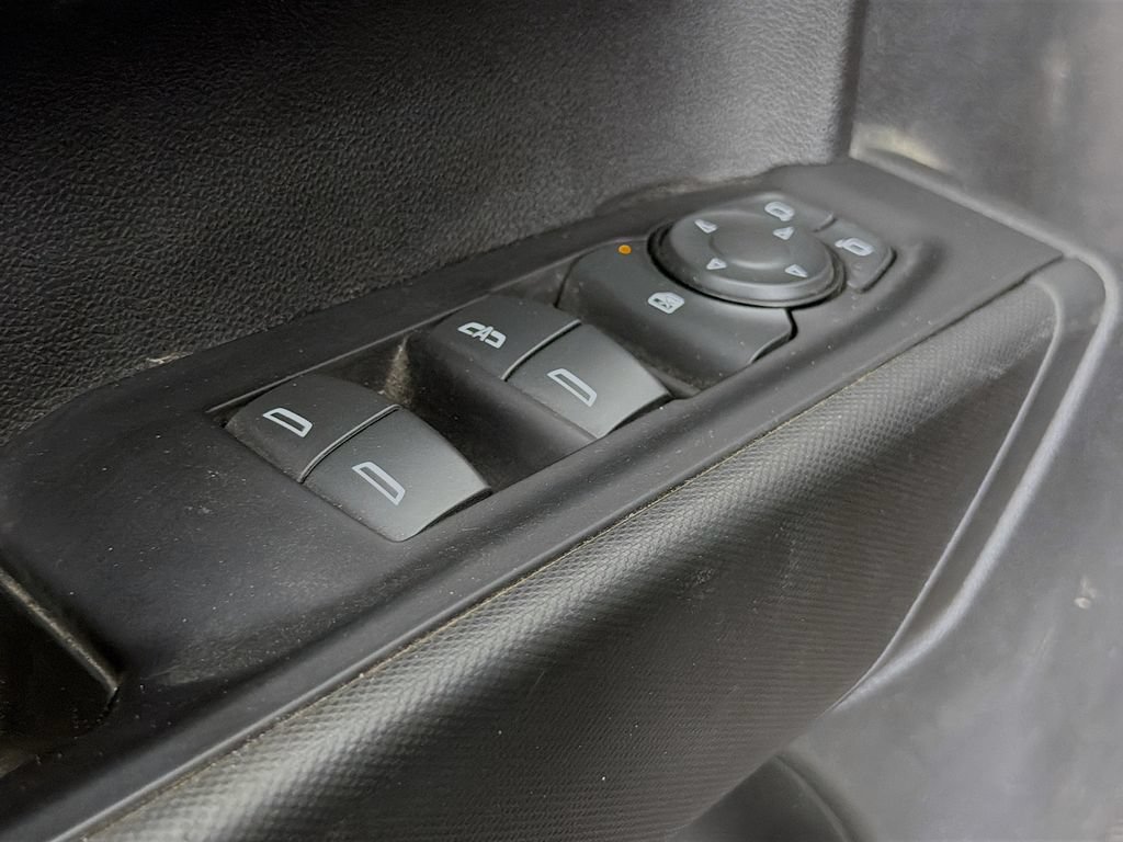 Used 2022 Chevrolet Silverado 1500 Custom Trail Boss AWD/4WD image 19