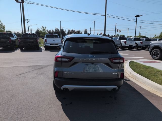Certified 2025 Ford Escape Active AWD/4WD image 4