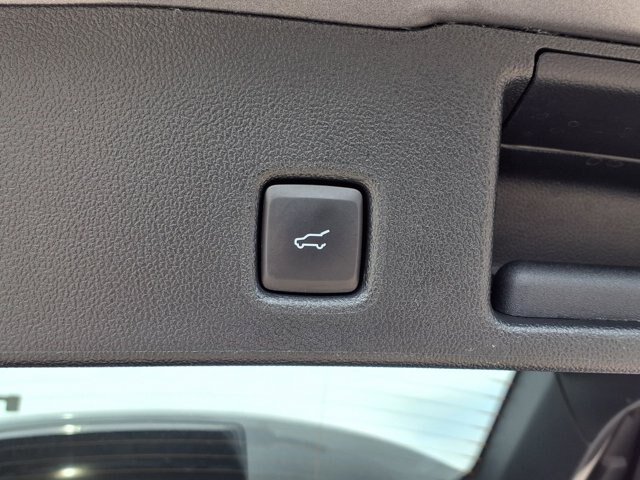Certified 2024 Ford Escape Platinum AWD/4WD image 20