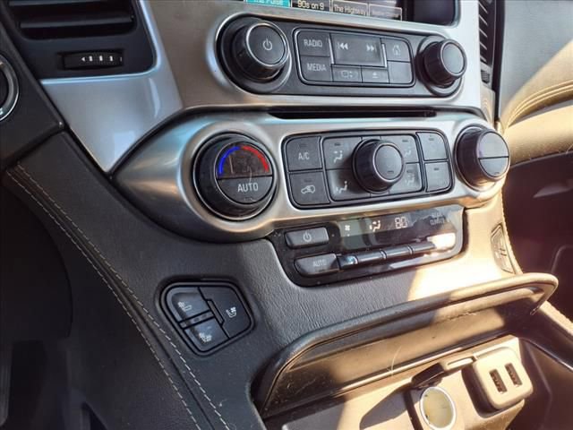 Used 2019 Chevrolet Suburban Premier w/ Premier Plus Edition image 17