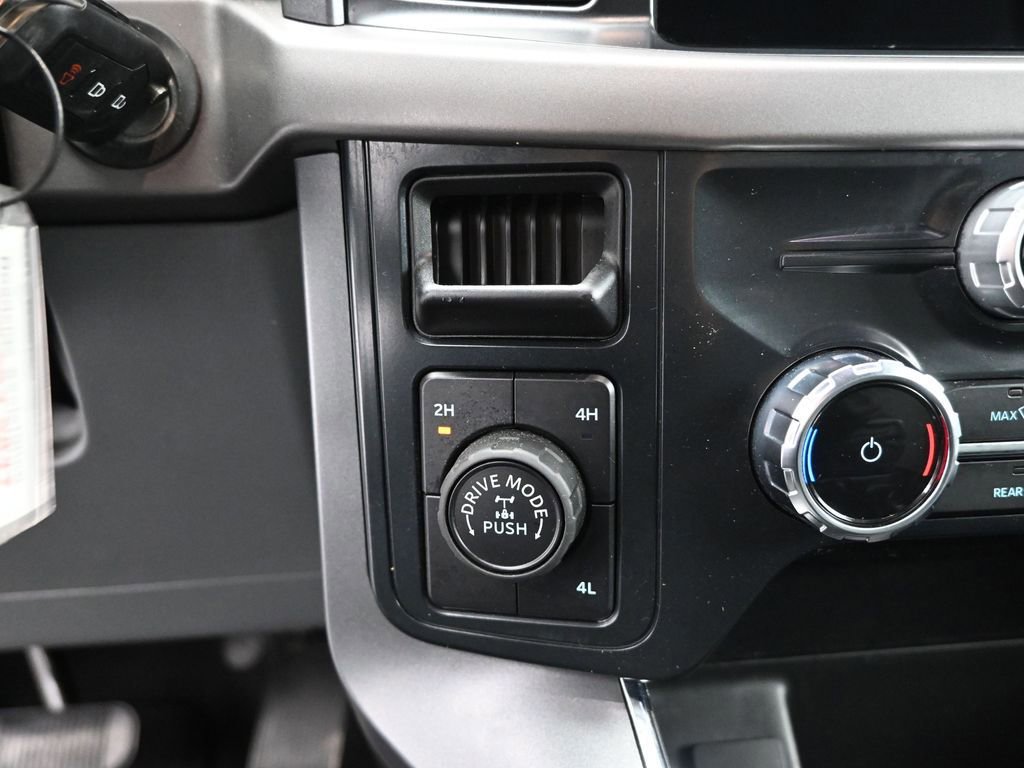 Certified 2025 Ford F150 XLT w/ Equipment Group 301A Standard image 45