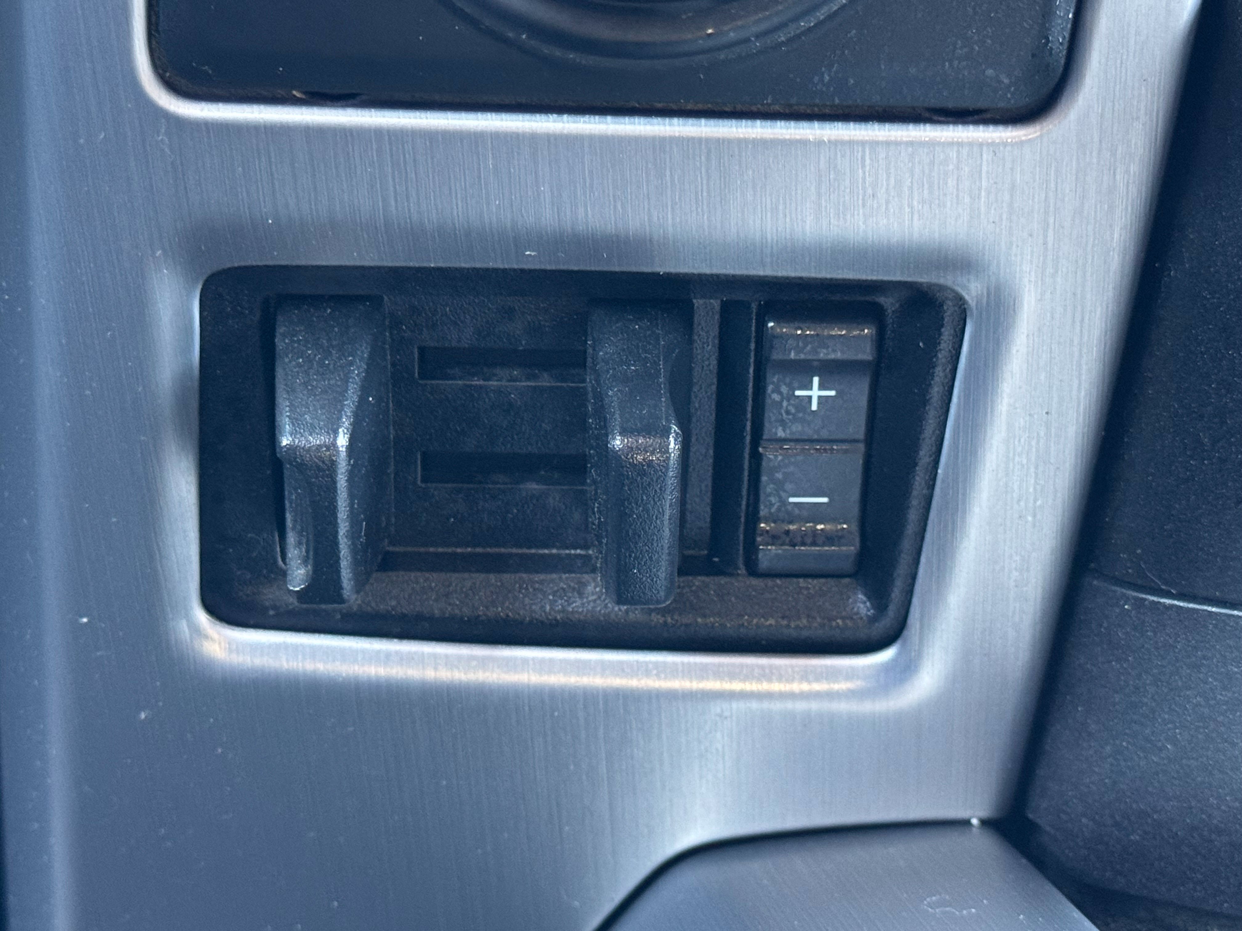 Certified 2019 Ford F150 Platinum w/ Equipment Group 701A Luxury AWD/4WD image 43