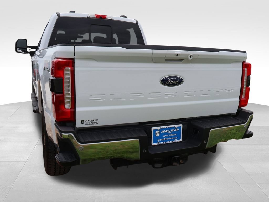 Certified 2024 Ford F250 Lariat w/ FX4 Off-Road Package AWD/4WD image 25