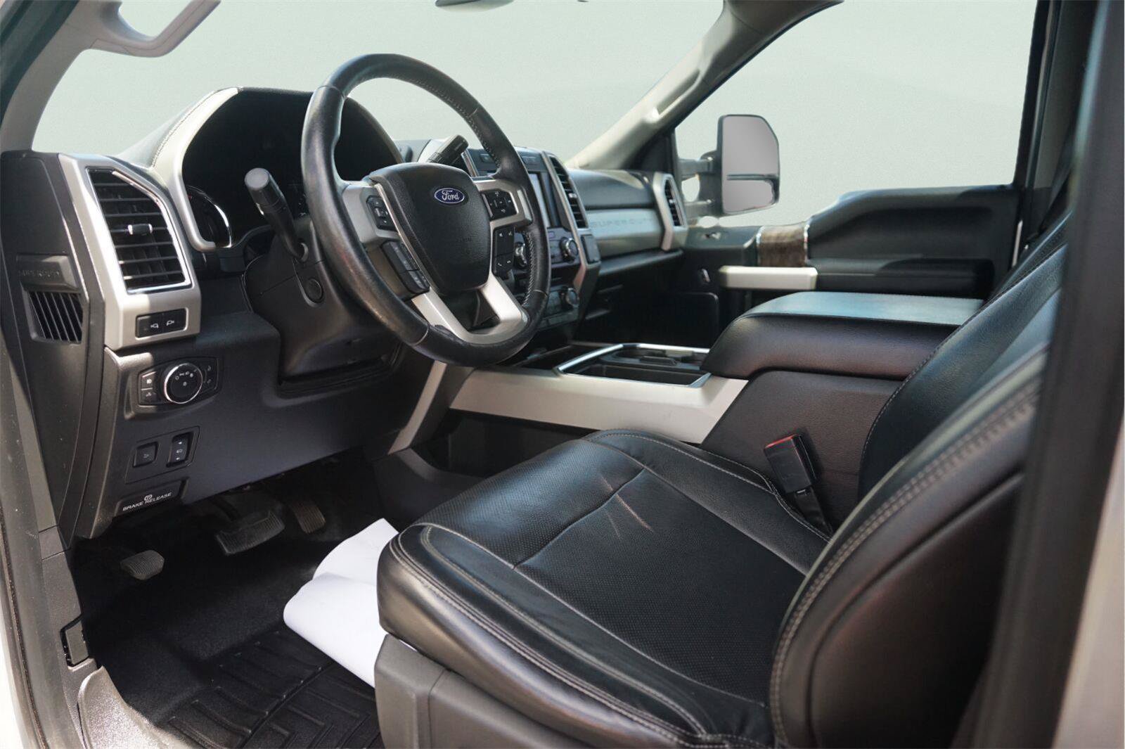 Certified 2018 Ford F250 Lariat w/ Lariat Ultimate Package AWD/4WD image 8