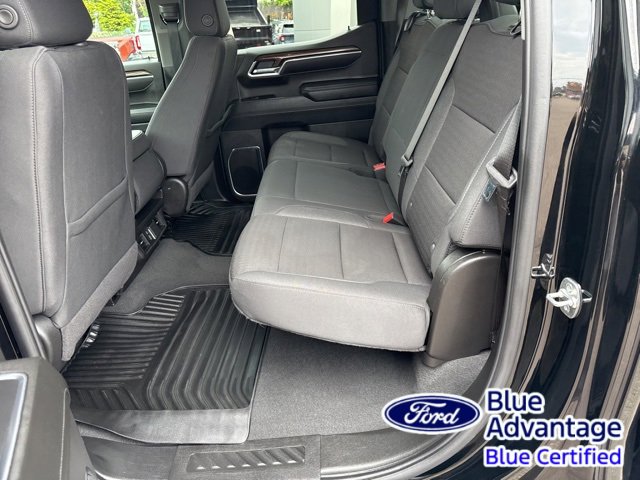 Used 2025 Chevrolet Silverado 1500 LT image 39