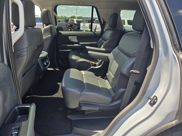Certified 2025 Ford Expedition Active AWD/4WD image 13
