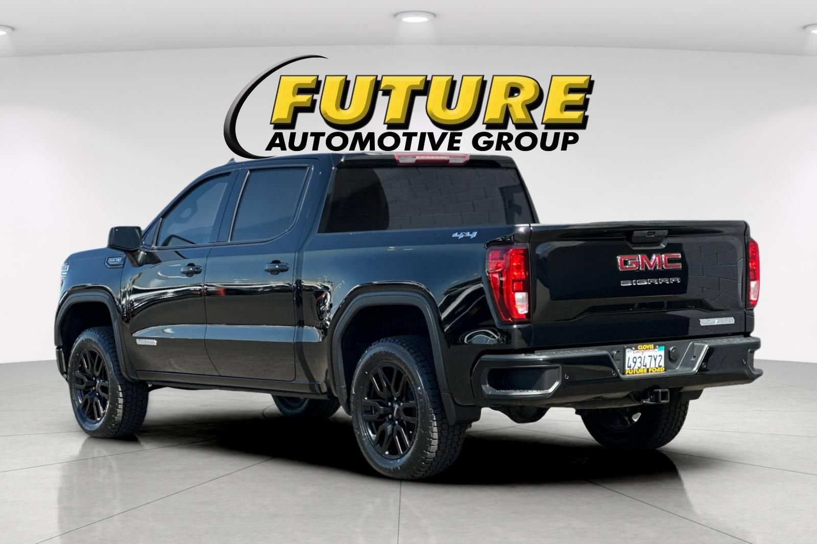 Used 2020 GMC Sierra 1500 Elevation w/ Elevation Value Package AWD/4WD image 5