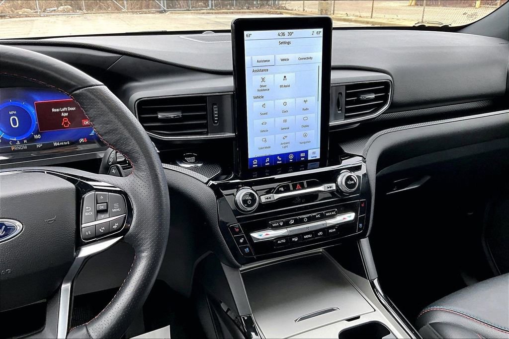 Certified 2024 Ford Explorer ST w/ Equipment Group 401A image 6