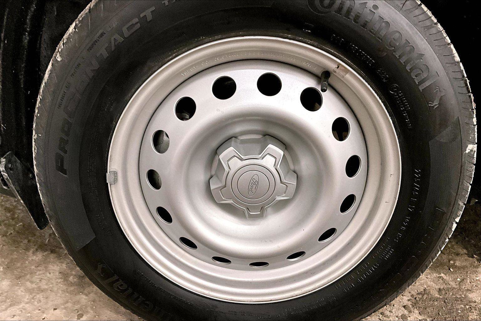 Certified 2025 Ford Maverick XL w/ Equipment Group 102A image 8