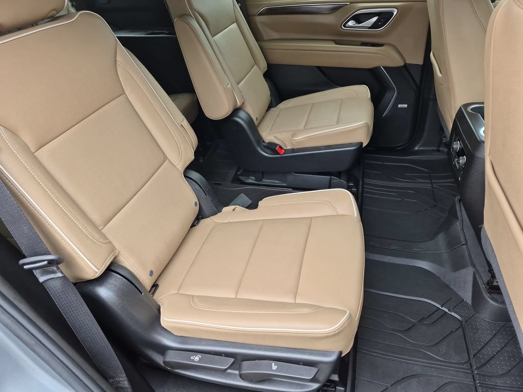 Used 2024 Chevrolet Tahoe Premier AWD/4WD image 21
