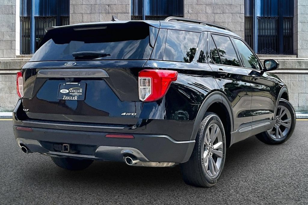 Certified 2022 Ford Explorer XLT w/ Equipment Group 202A AWD/4WD image 11