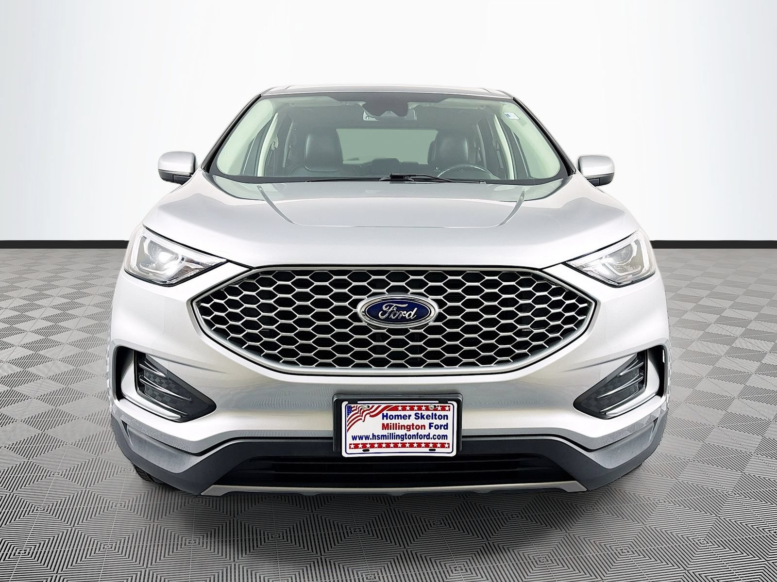 Certified 2023 Ford Edge SEL AWD/4WD image 2