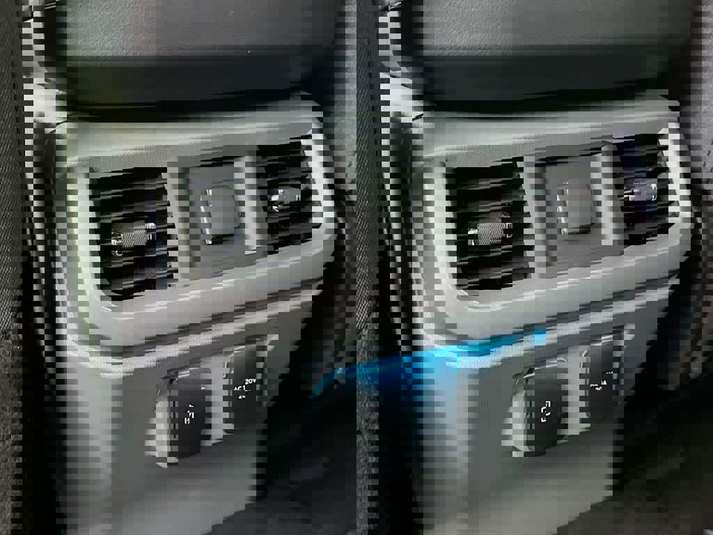 Certified 2023 Ford F150 Lightning XLT image 16