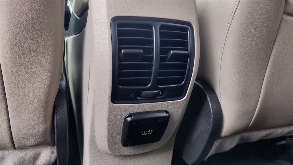 Certified 2019 Ford Escape Titanium image 23