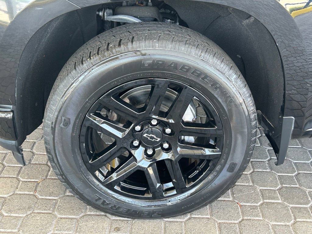 Used 2020 Chevrolet Silverado 1500 Custom w/ Rally Edition RWD image 18