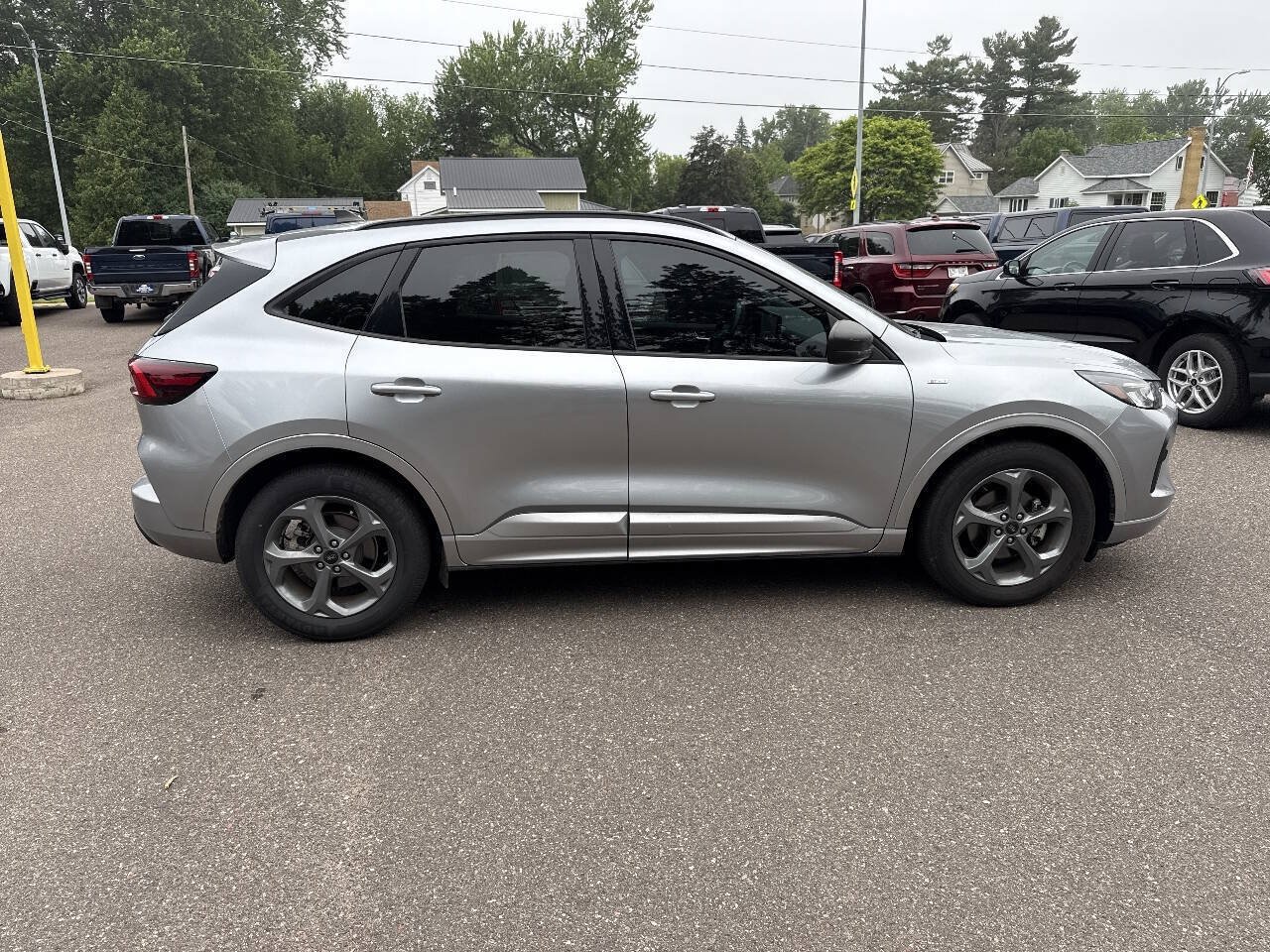 Certified 2023 Ford Escape ST-Line w/ Tech Pack #1 FWD image 9