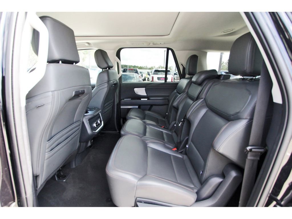 Certified 2025 Ford Expedition Max Active AWD/4WD image 10