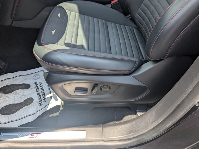 Certified 2025 Ford Explorer ST-Line w/ Premium Package AWD/4WD image 15