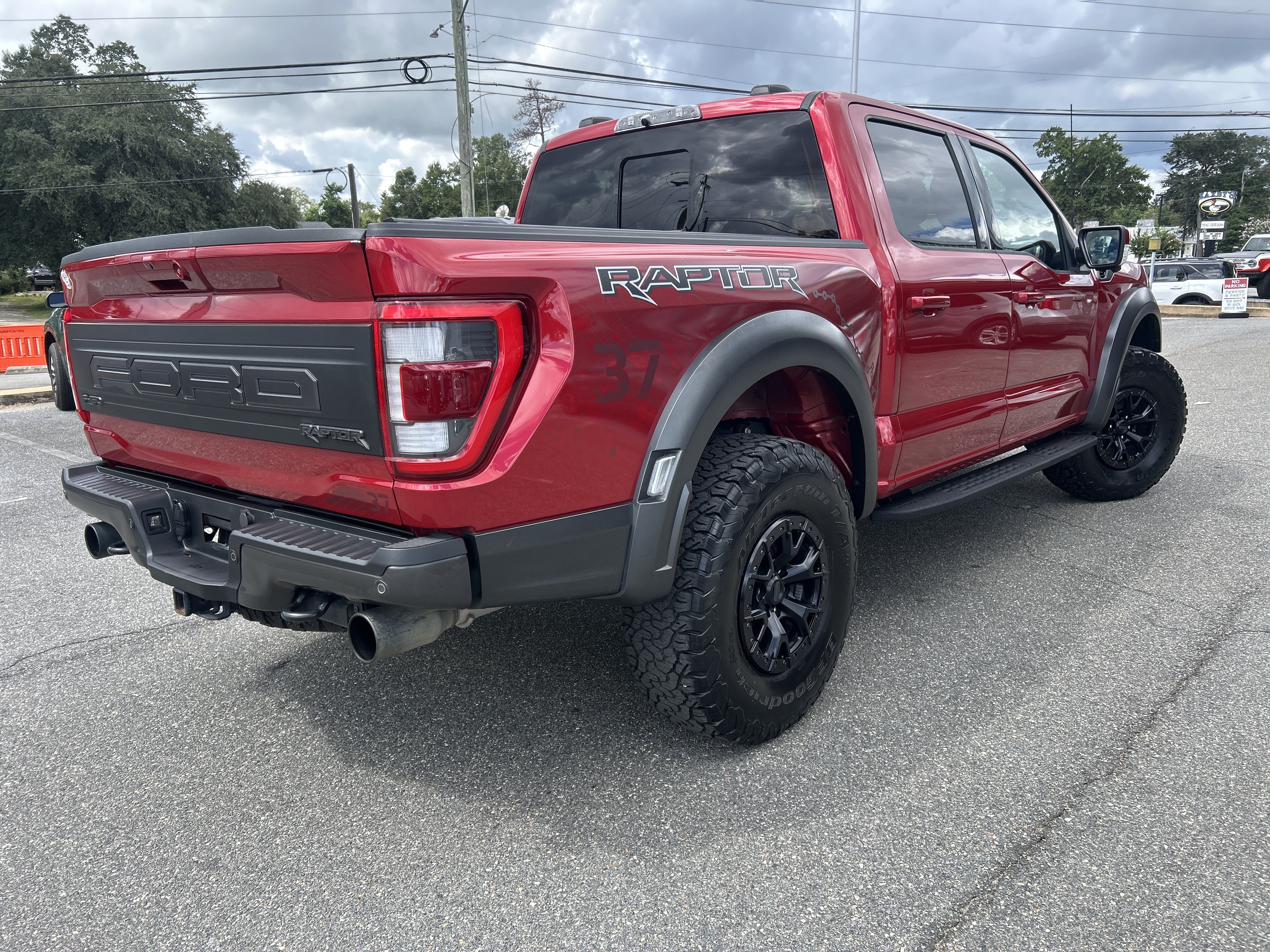 Certified 2023 Ford F150 Raptor w/ Raptor 37 Performance Package AWD/4WD image 7