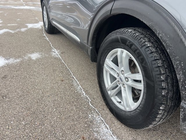 Certified 2023 Ford Explorer XLT w/ Class IV Trailer Tow Package image 28