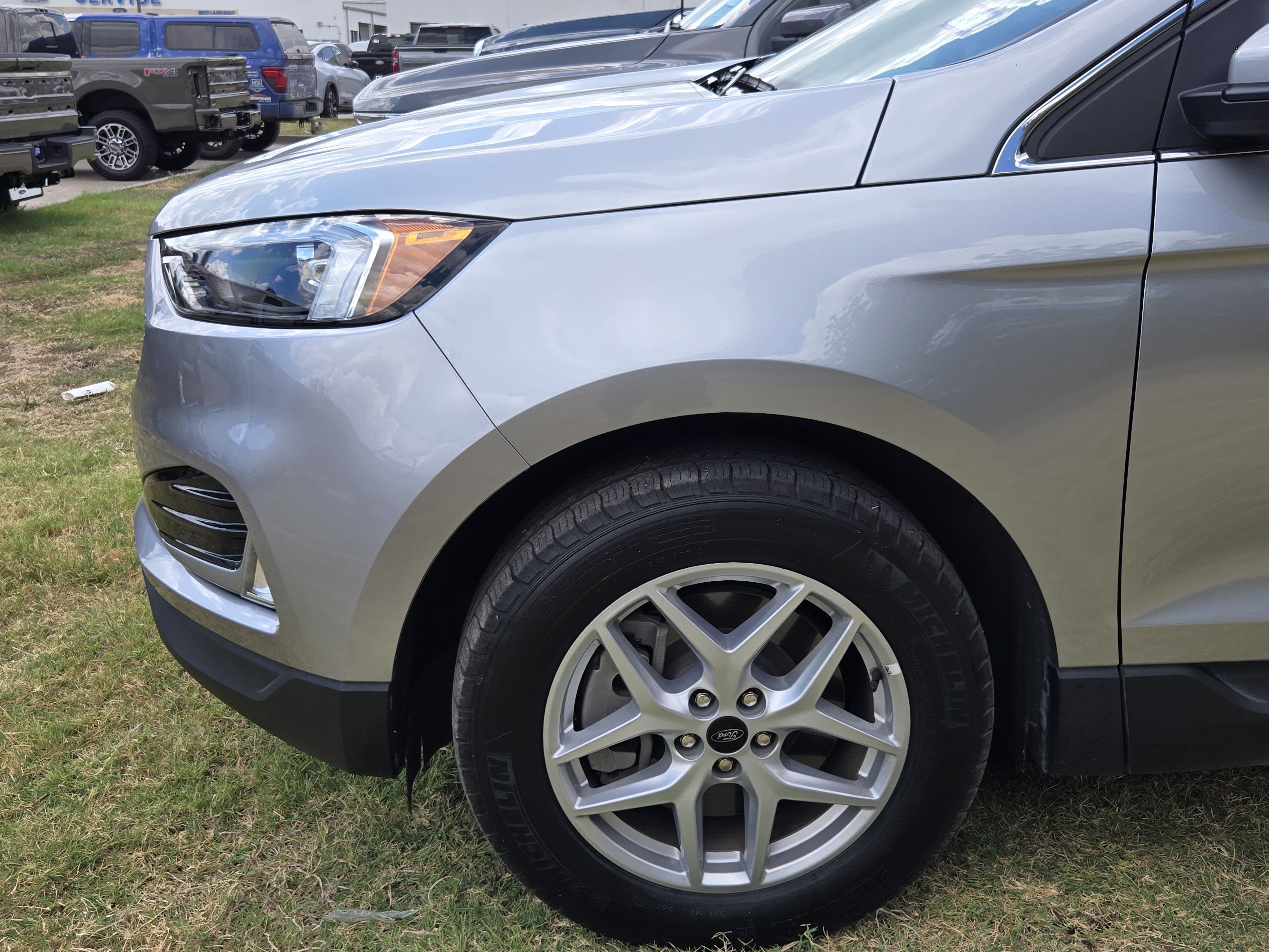 Certified 2024 Ford Edge SEL w/ Convenience Package AWD/4WD image 8