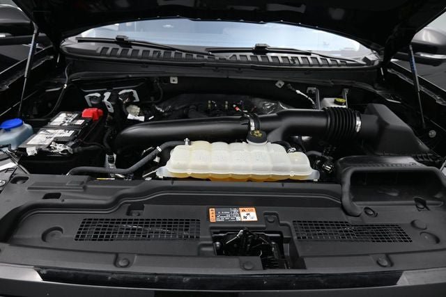 Certified 2025 Ford Expedition Platinum AWD/4WD image 17