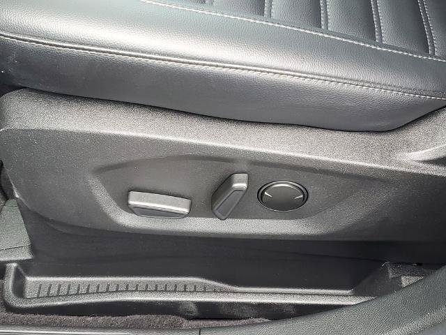 Certified 2023 Ford Edge SEL AWD/4WD image 6
