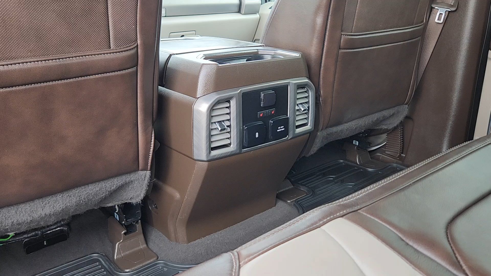 Certified 2019 Ford F350 Limited AWD/4WD image 18