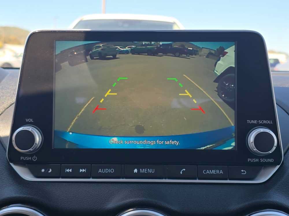 Used 2024 Nissan Sentra SV FWD image 19
