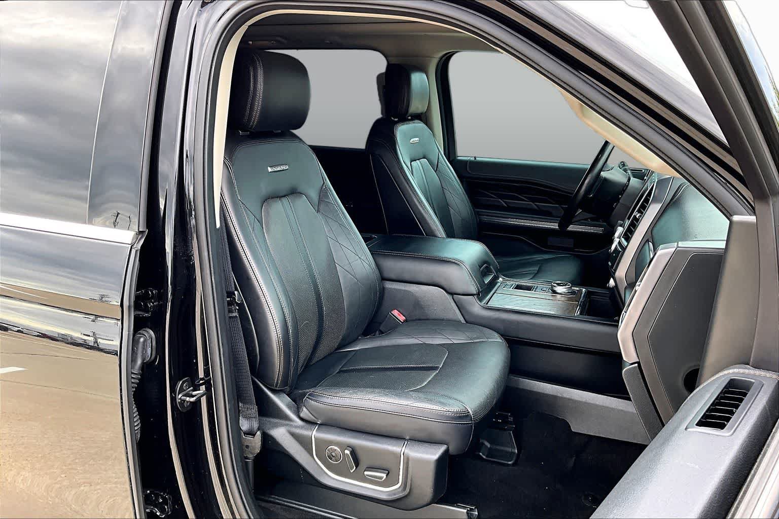 Certified 2019 Ford Expedition Platinum RWD image 13