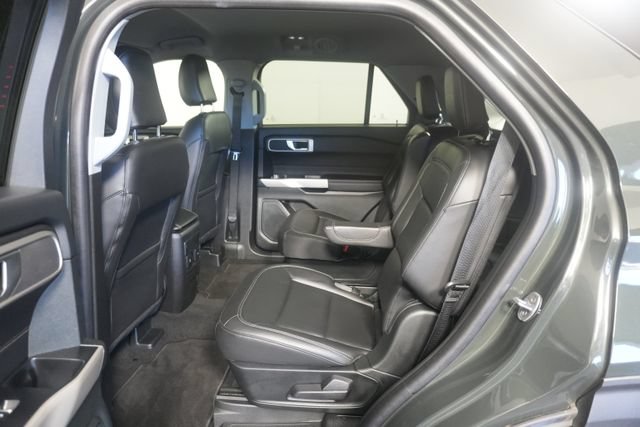 Certified 2024 Ford Explorer XLT w/ Equipment Group 202A AWD/4WD image 25