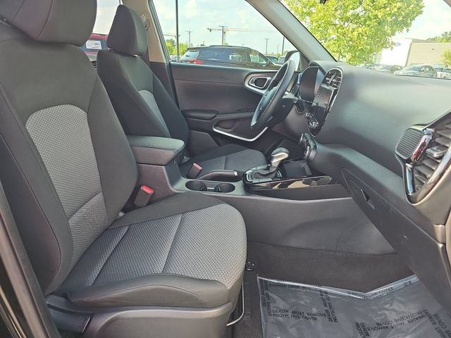 Used 2024 Kia Soul S FWD image 10