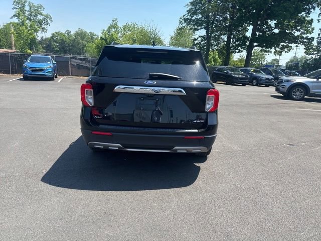 Certified 2021 Ford Explorer XLT w/ Equipment Group 202A AWD/4WD image 7