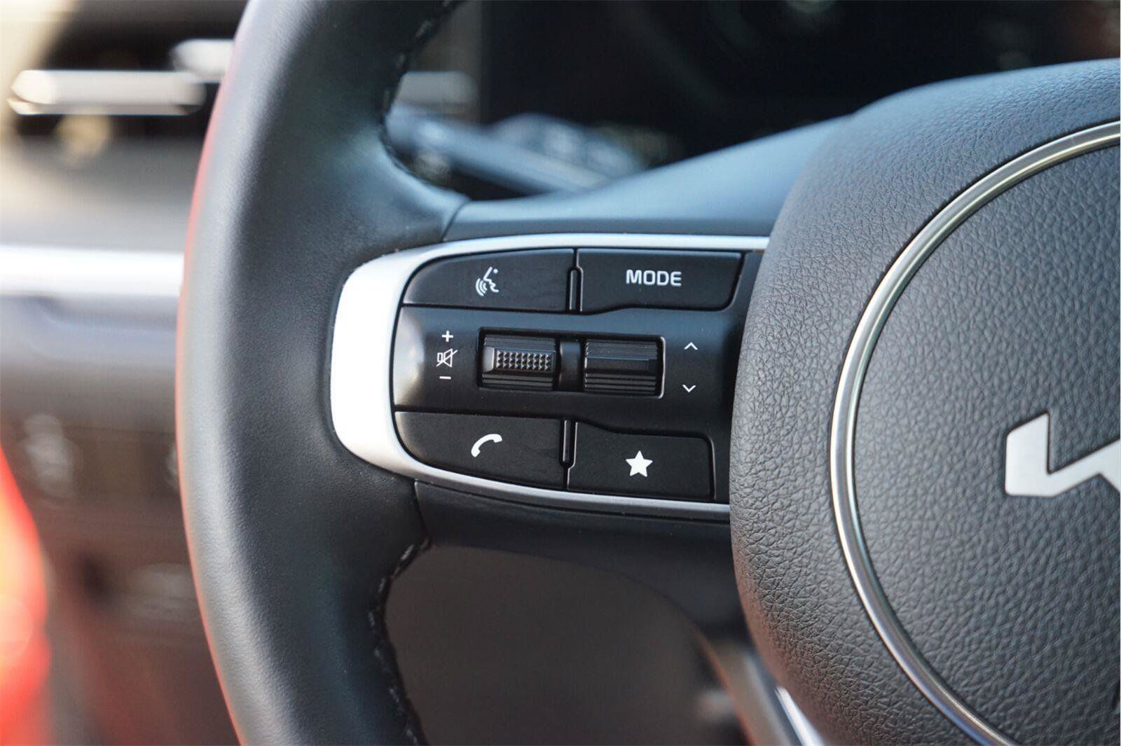 Used 2025 Kia K5 EX FWD image 23