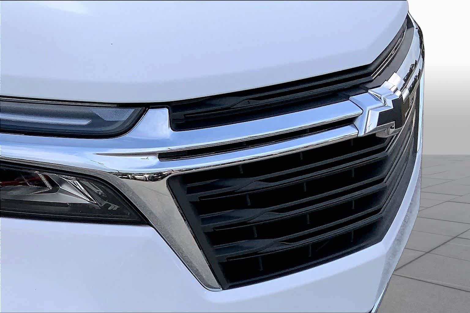 Used 2024 Chevrolet Equinox LT w/ LPO, Floor Liner Package FWD image 29