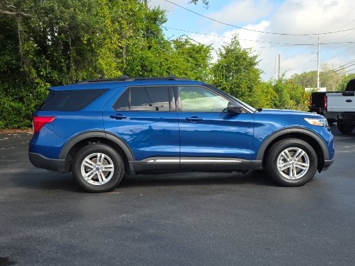 Certified 2021 Ford Explorer XLT AWD/4WD image 2