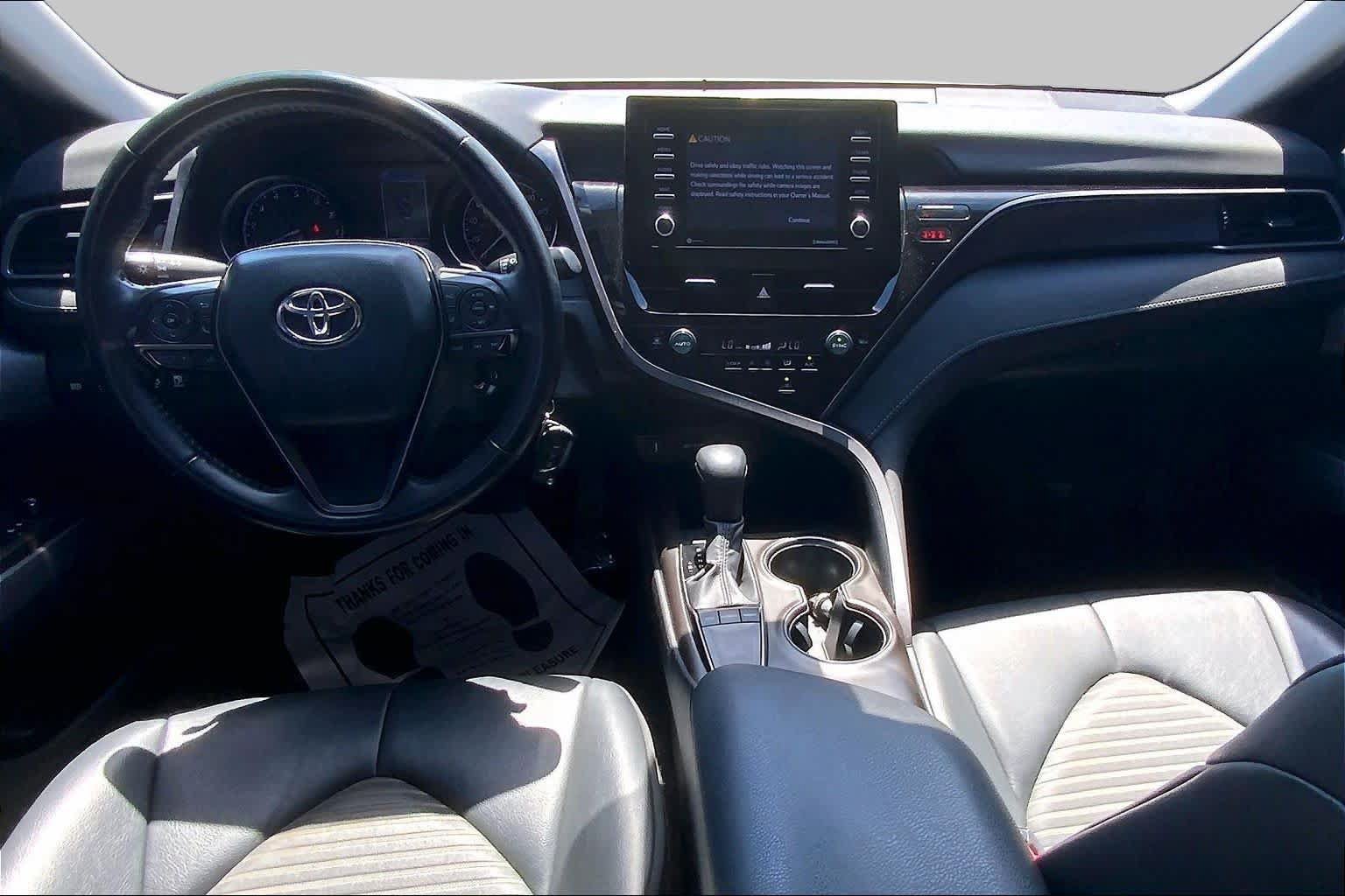 Used 2023 Toyota Camry SE FWD image 16