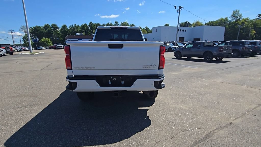 Used 2024 Chevrolet Silverado 2500 High Country w/ High Country Premium Package AWD/4WD image 19