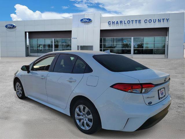 Used 2025 Toyota Corolla LE image 3
