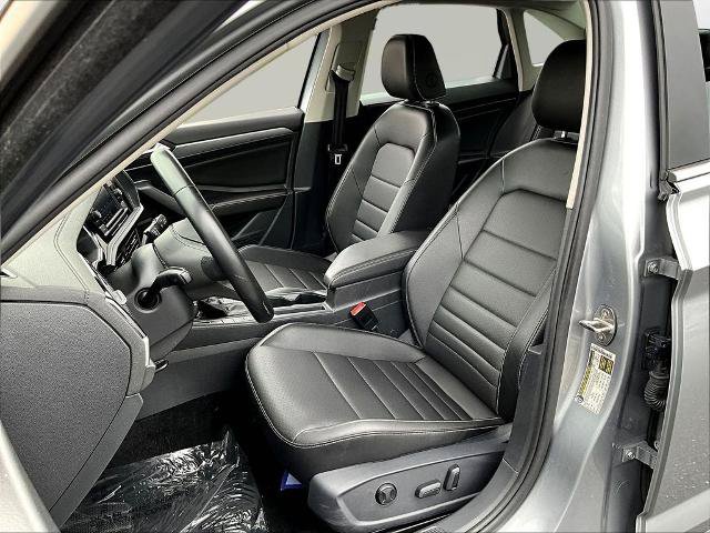 Used 2024 Volkswagen Jetta SE FWD image 21