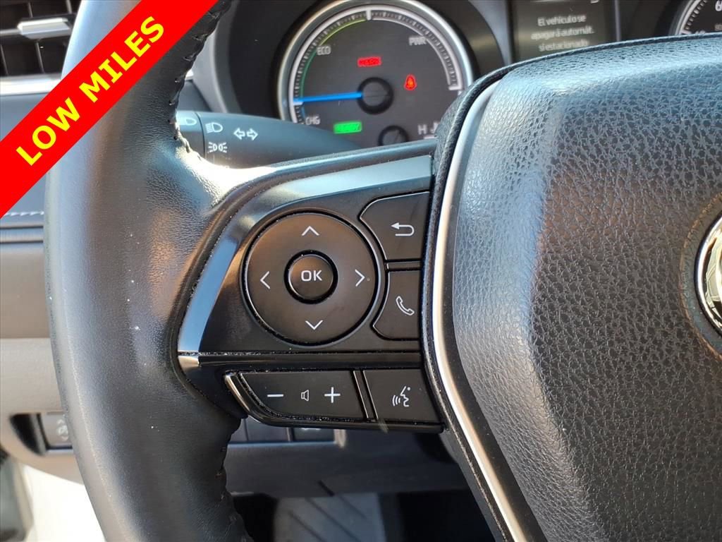 Used 2021 Toyota Venza LE w/ Carpet Mat Package (TMS) image 17